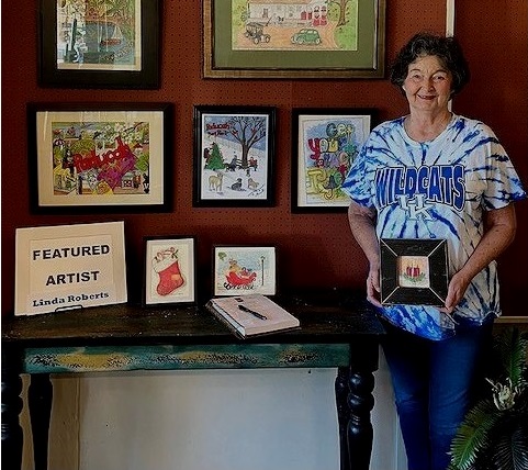 October 2022 Featured Artist – Linda Roberts