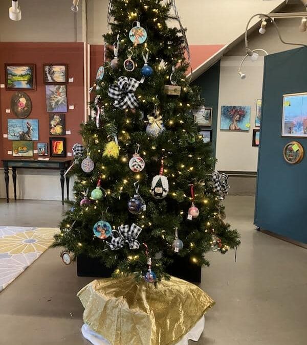 Christmas Ornaments 2026 Show-in-a-Show